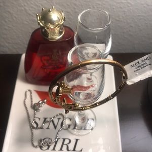 Alex & Anni anchor bracelet
